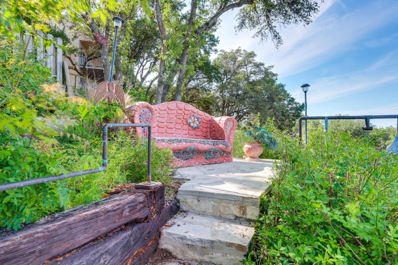 Exotic Home With Patio And Grill Walk To Canyon Lake! Екстериор снимка